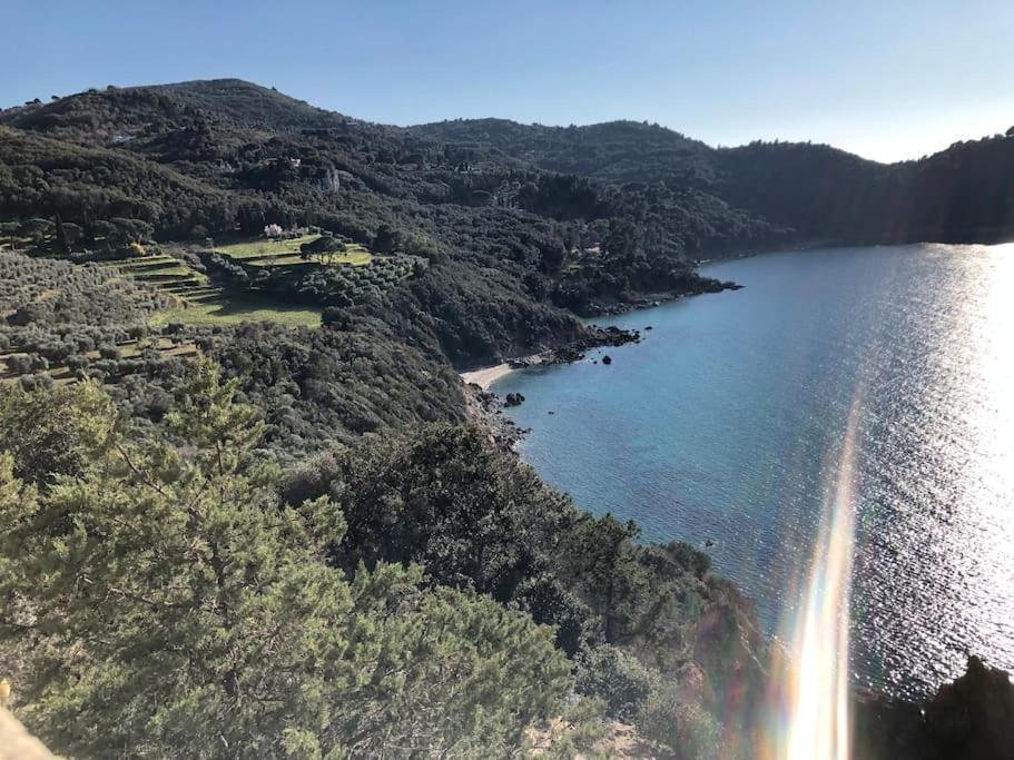 Willa Maddy House - 50 Mt Dal Mare Porto Santo Stefano  Zewnętrze zdjęcie