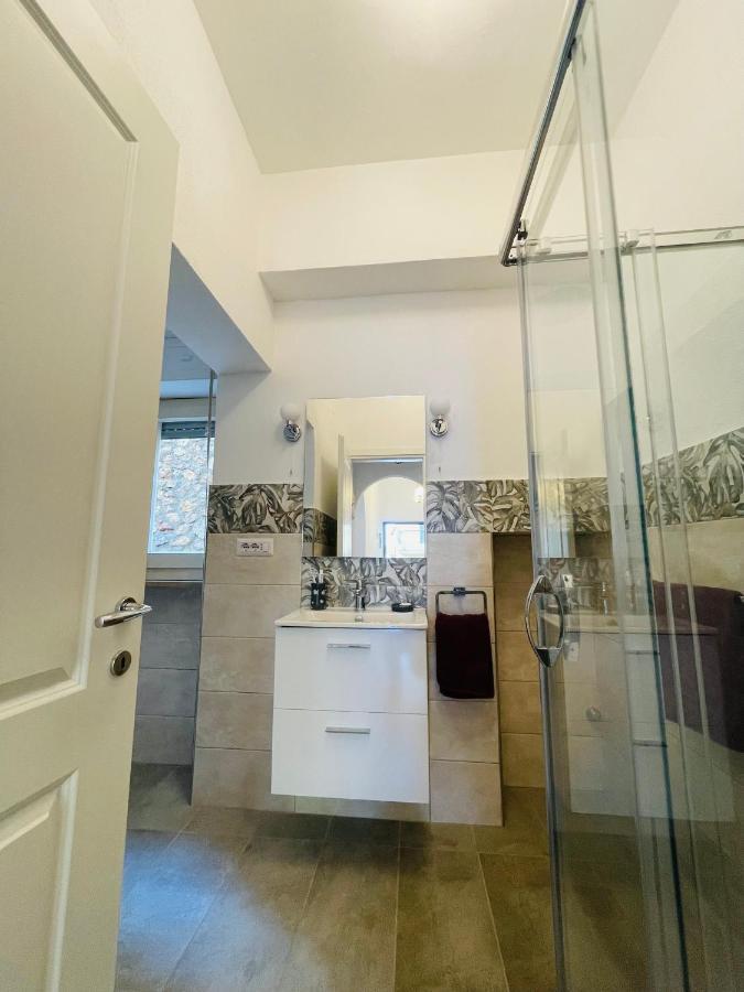 Willa Maddy House - 50 Mt Dal Mare Porto Santo Stefano  Zewnętrze zdjęcie