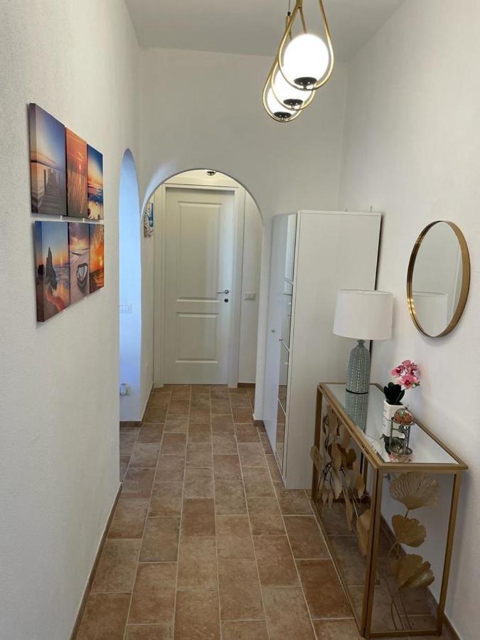 Willa Maddy House - 50 Mt Dal Mare Porto Santo Stefano  Zewnętrze zdjęcie